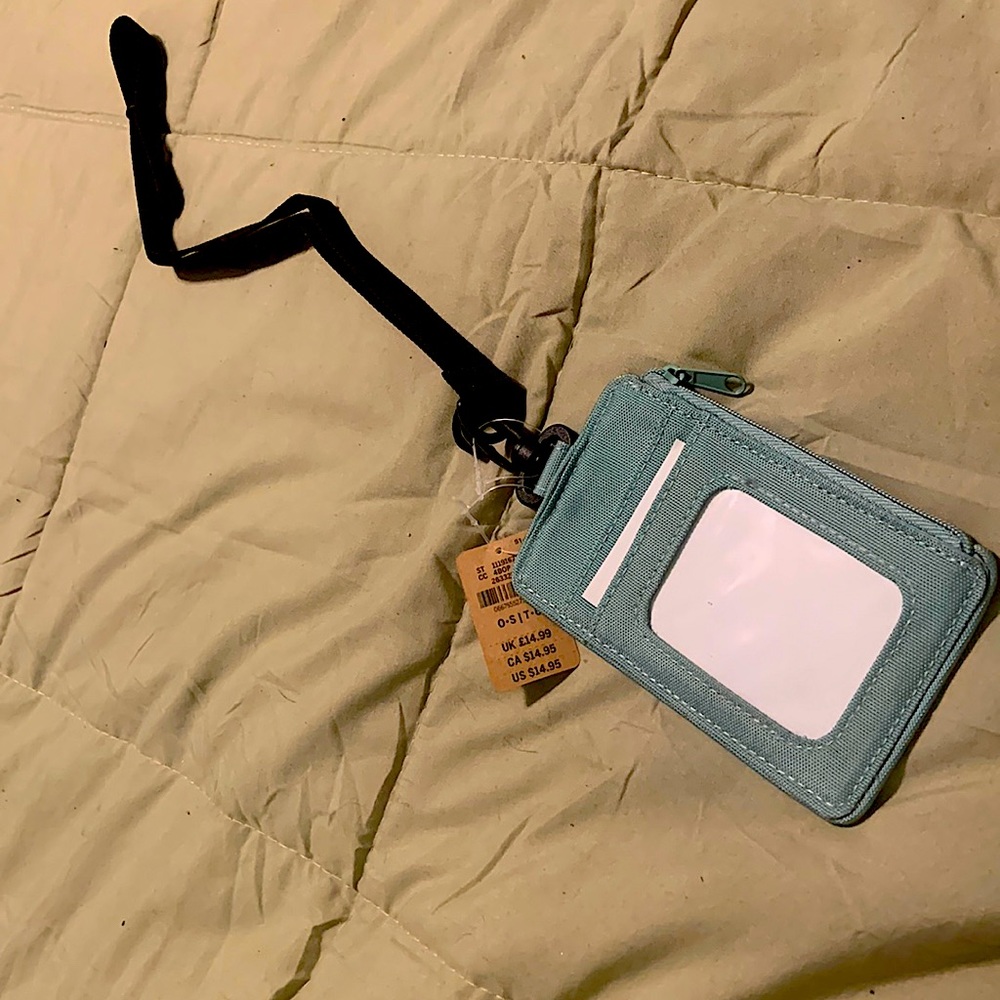 ‼️OLIVE GREEN CARD HOLDER‼️